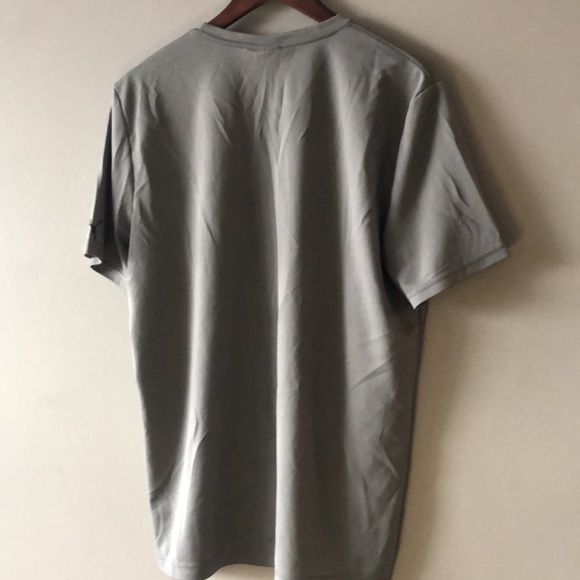 Puma t shirt - Picture 5 of 6